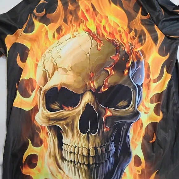Men's Black Skull & Flame Graphic Short-Sleeve Tee - Picture 2 of 9